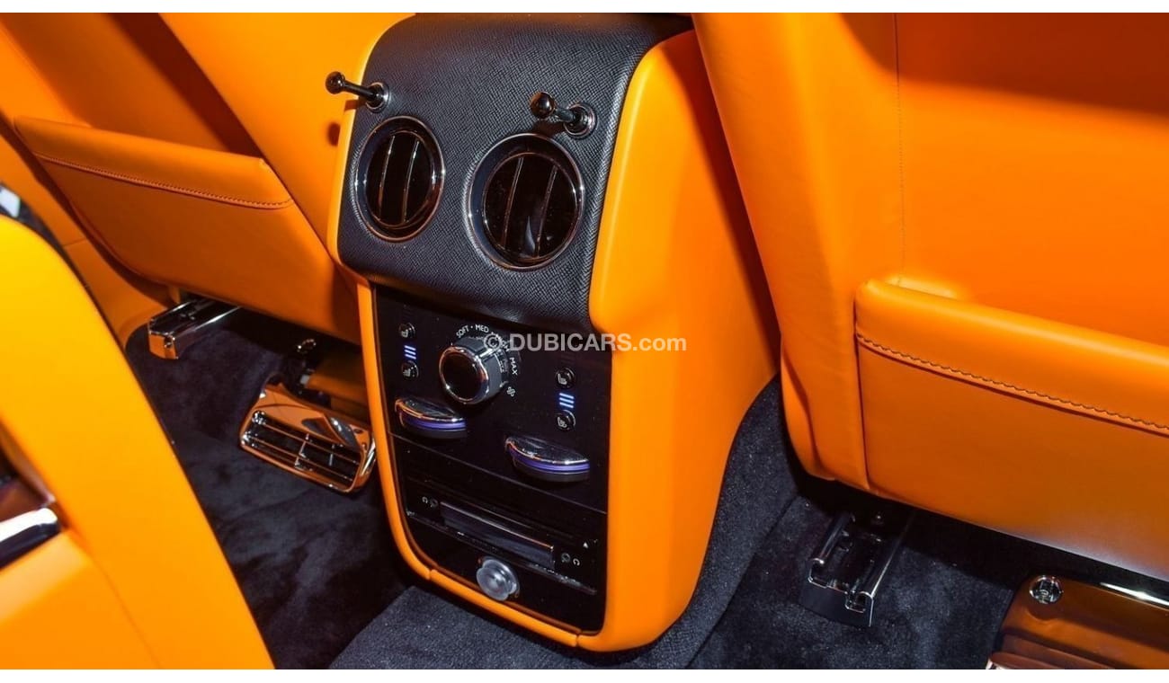 رولز رويس كولينان Rolls-Royce Cullinan Black Badge 2024