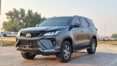 Toyota Fortuner GXR 4.0L (278 HP)