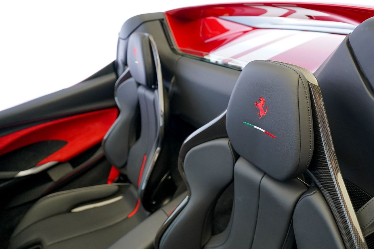 فيراري 296 GTS