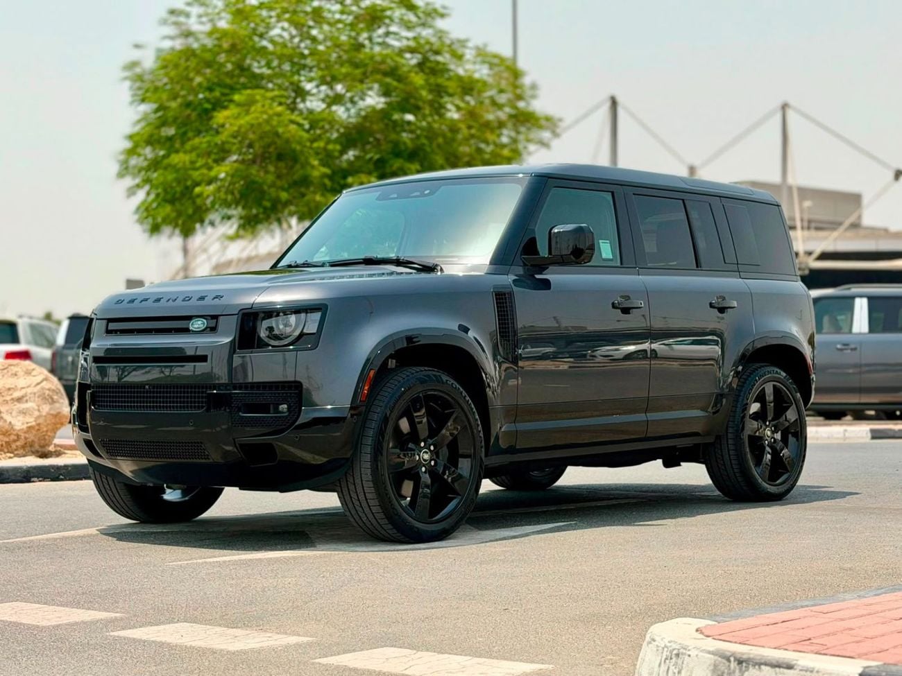 Land Rover Defender P500 X-DYNAMIC SE