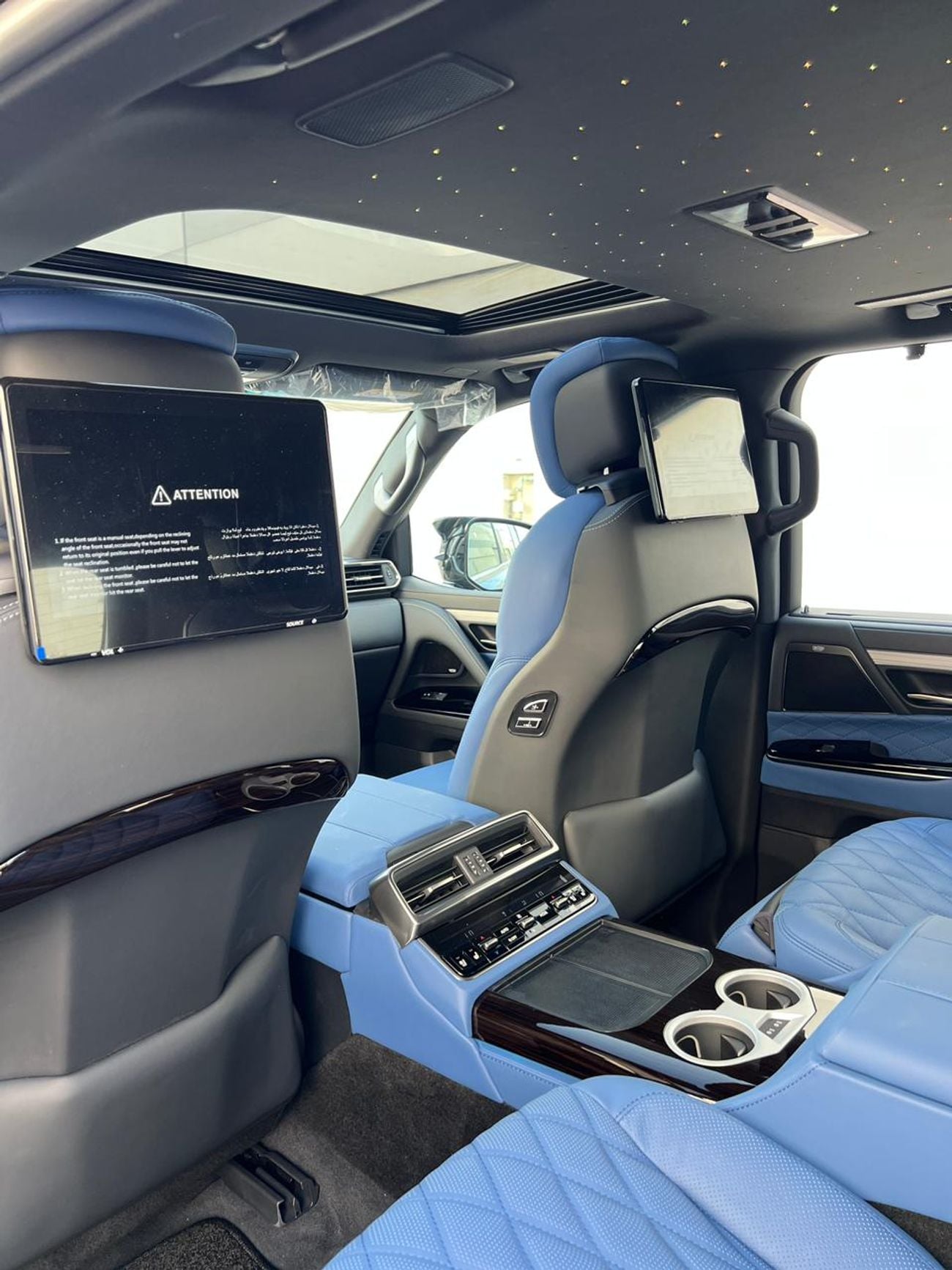 لكزس LX 700h لكزس LX-Series LX 700h طراز VIP 2026