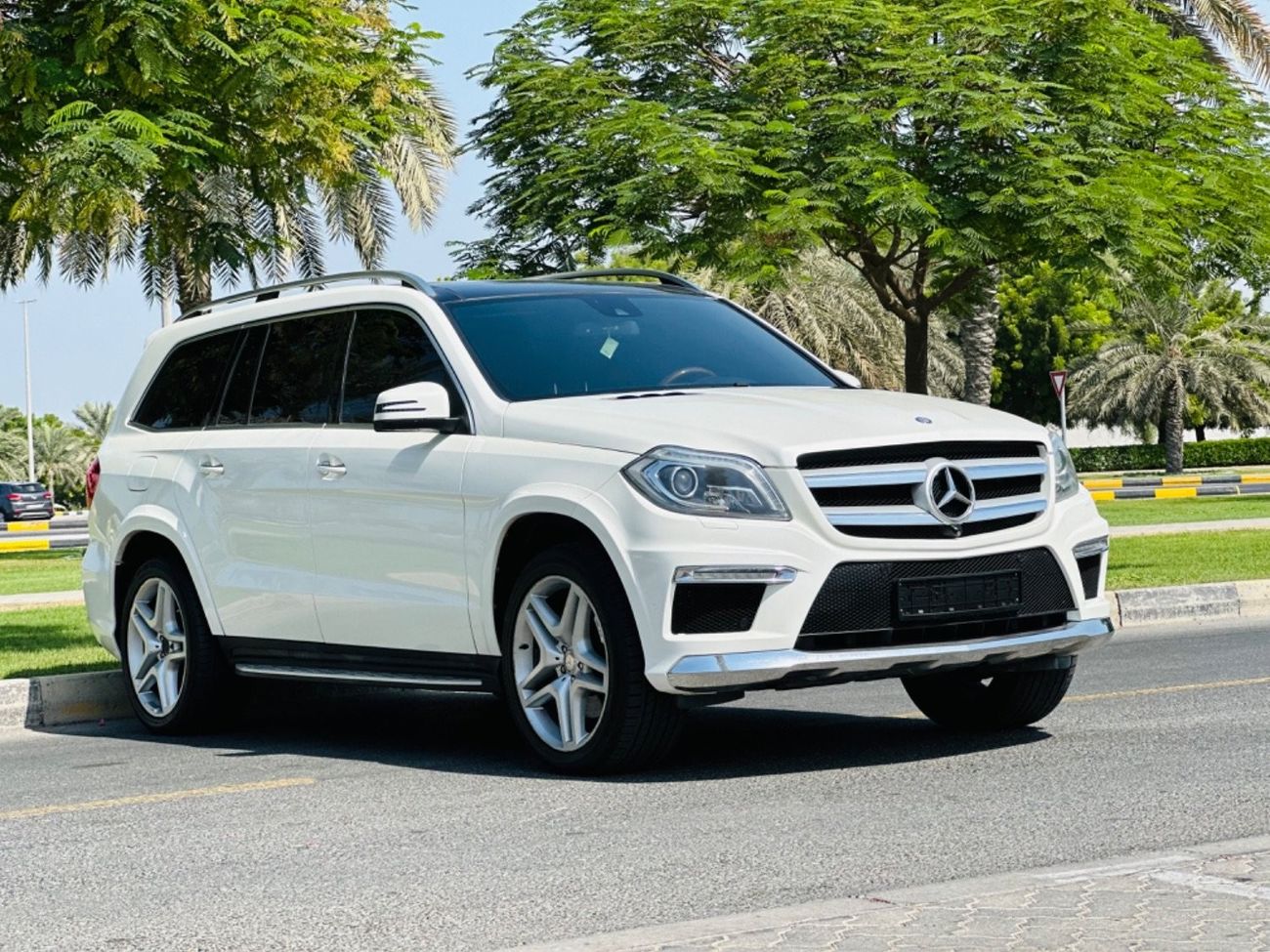 Mercedes-Benz GL 500 Std MERCEDES GL500 AMG MODEL 2013 FULL OPTION