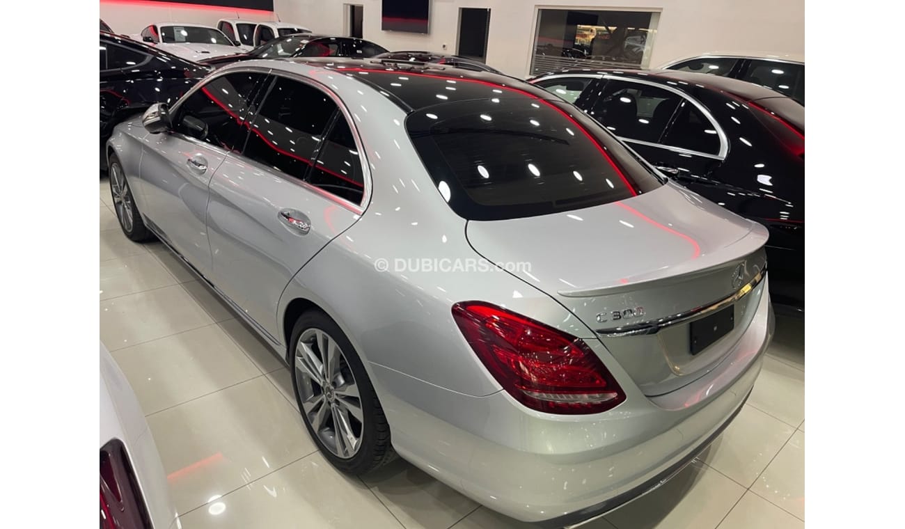 Mercedes-Benz C 300 Luxury