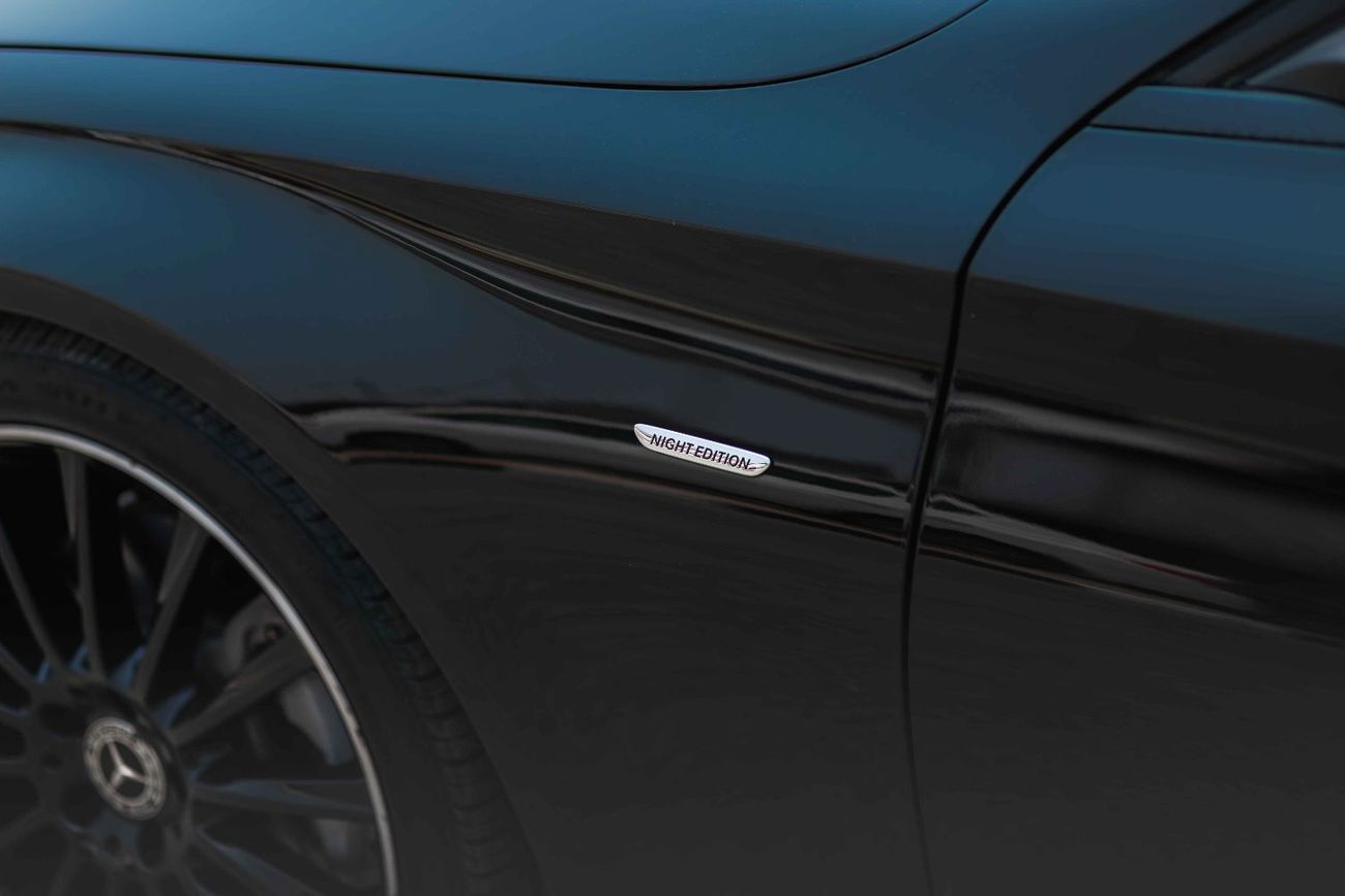Mercedes Benz C300 STANDARD