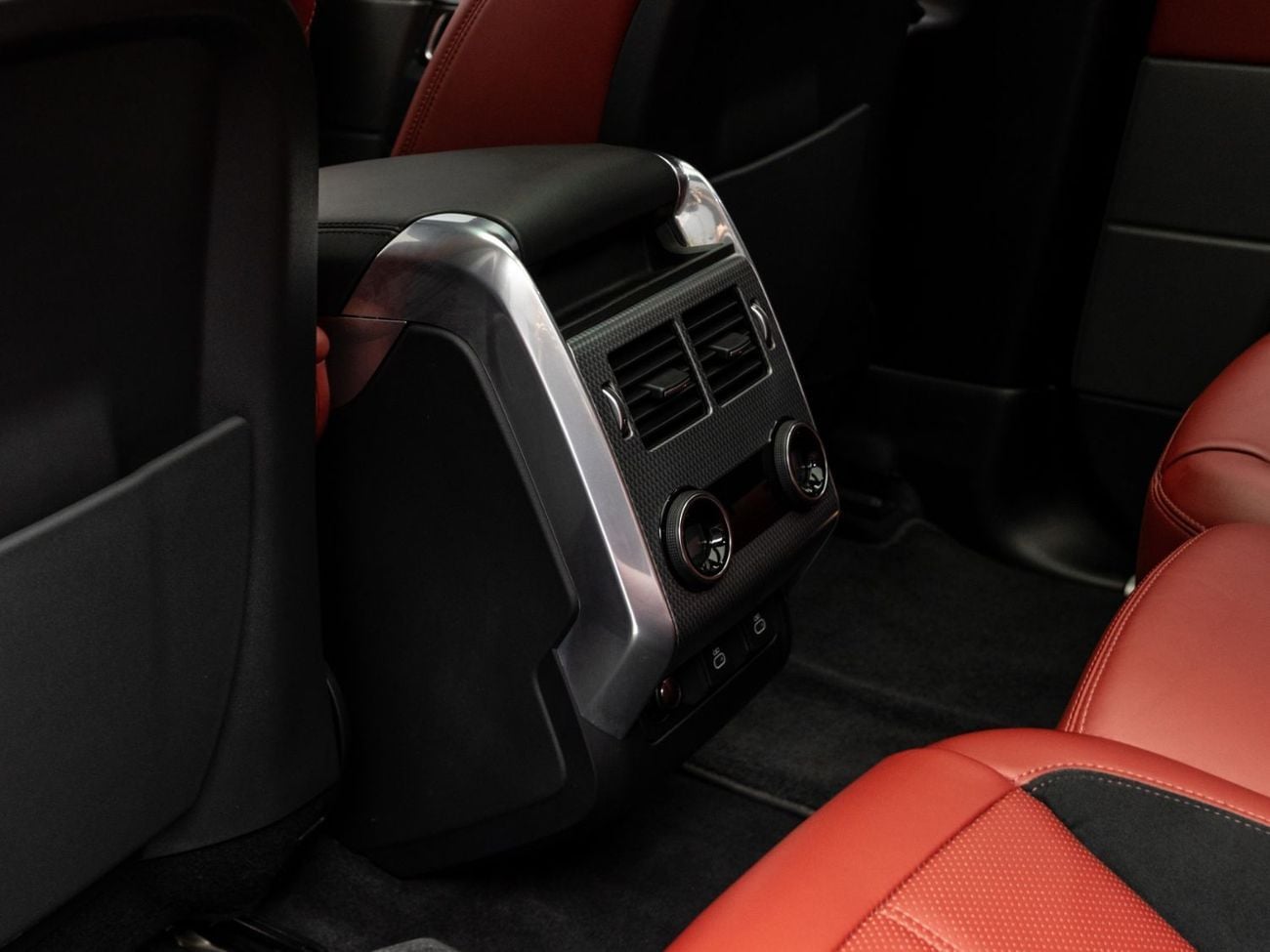 Land Rover Range Rover BUY NOW, PAY 2027 | THE BLACKLINE STANDARD | 2022 Range Rover Sport HSE, October 2026 Land Rover War