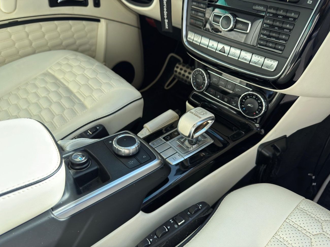 Mercedes-Benz G 500 Std 4.0L (422 HP)