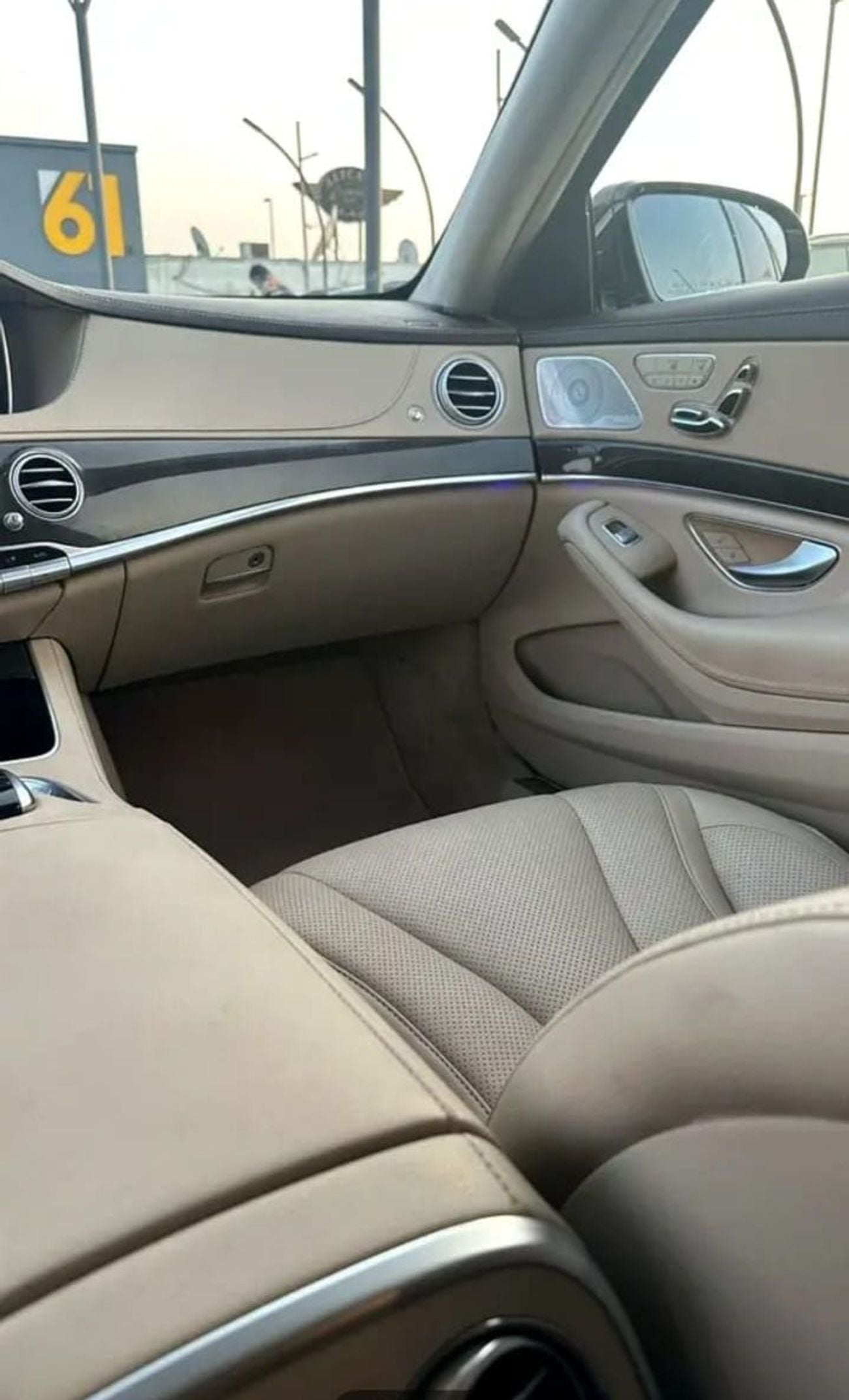 مرسيدس بنز S 550