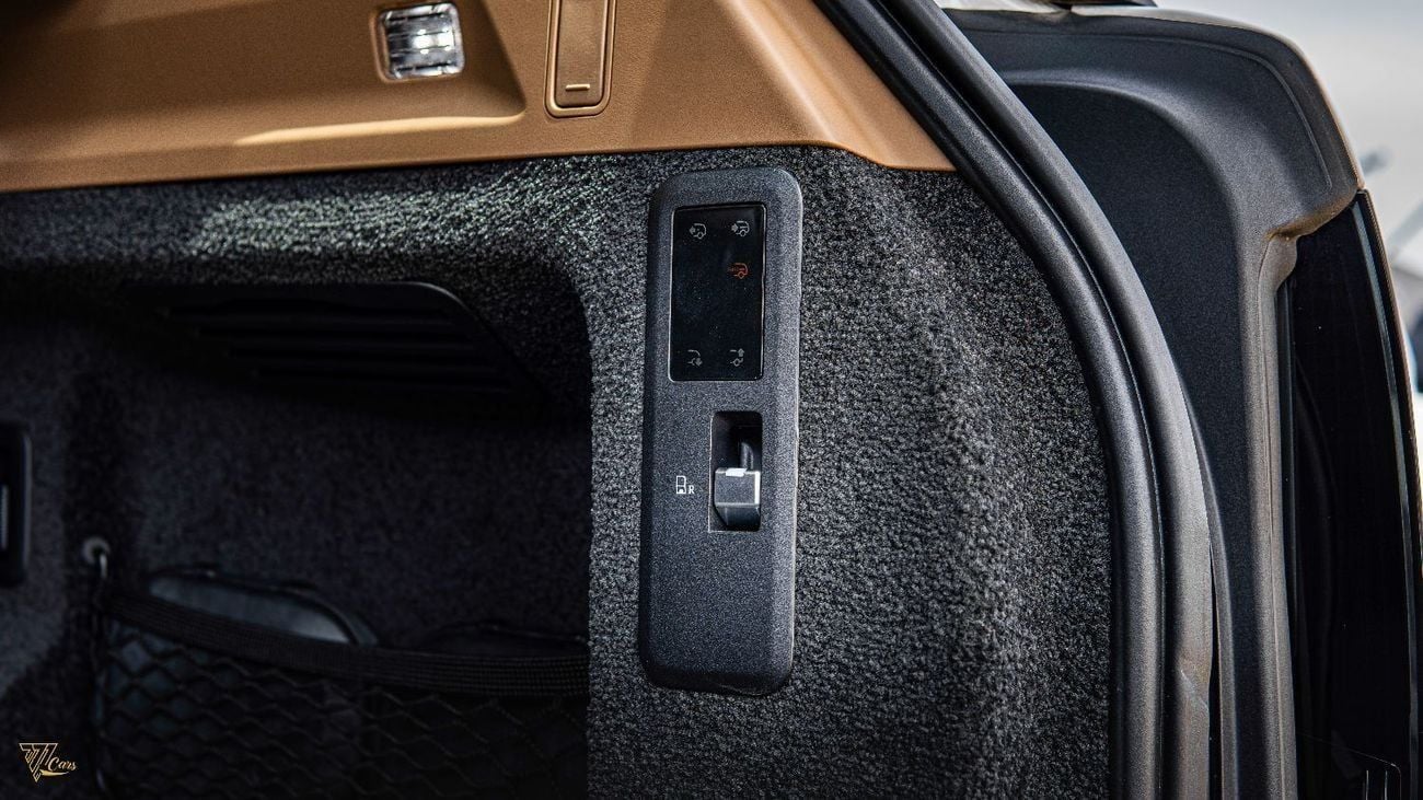 لاند روفر رينج روفر SV P530 LWB رينج روفر 4.4 لتر
