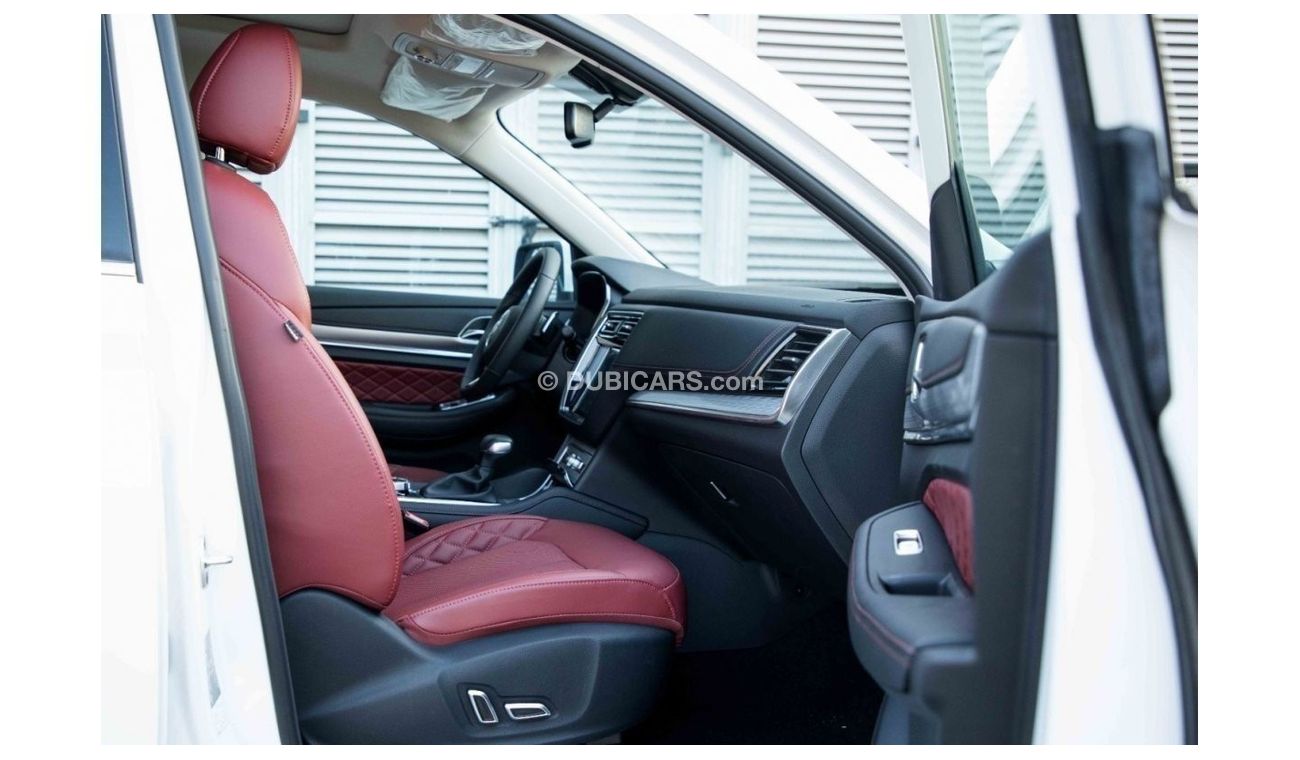 MG RX8 2023 MG RX8 4X4 2.0 LUXURY - White inside Red // 3 Years Warranty Or 100,000 KM , 1 Year Service , F