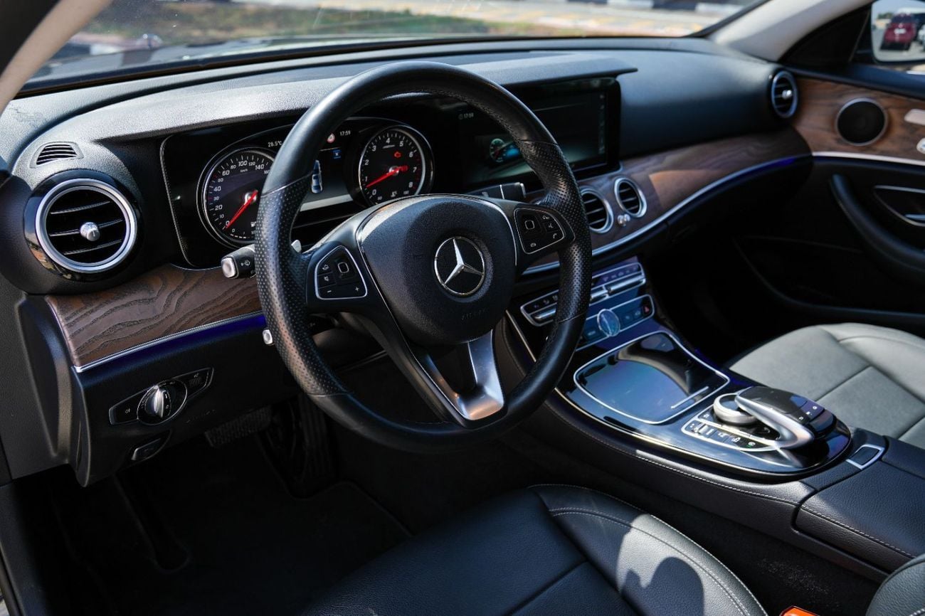مرسيدس بنز E300 4 MATIC 2018!! KOREAN SPECS!! WELL MAINTAINED!! NO ACCIDENT
