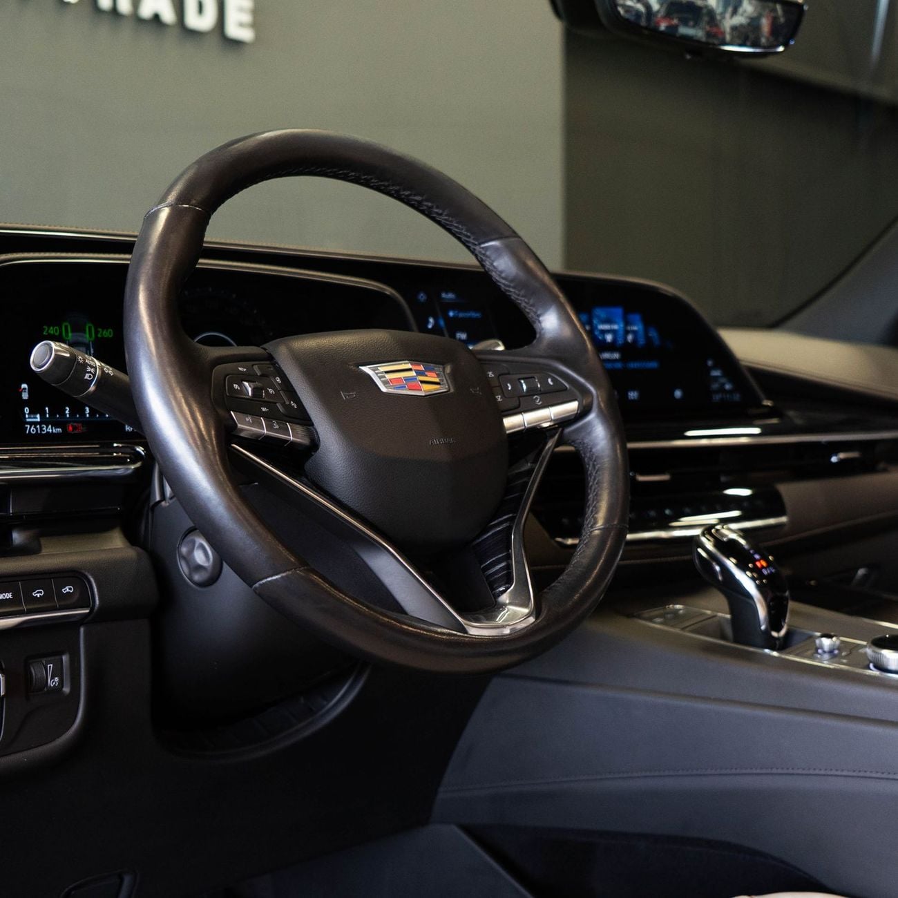 Cadillac Escalade Premium Luxury 6.2L AWD AED 4,599 P.M • 0% Downpayment • Cadillac Escalade Premium Luxury  • 1 Year