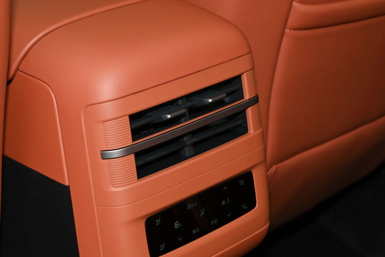 BYD Leopard 7 STD  (NON GCC)
