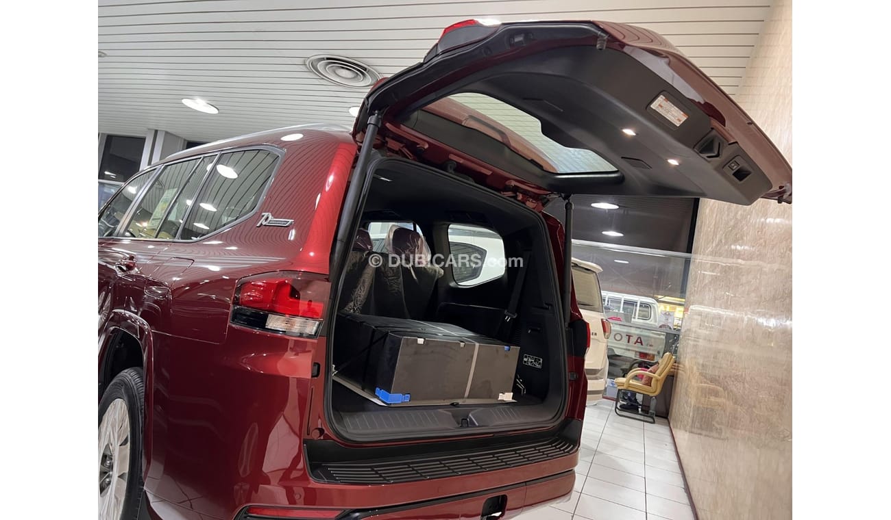 Toyota Land Cruiser 2023 Model Toyota Land Cruiser LC300 VX 3.3L V6 TW Twin Turbo Diesel A/T 4WD