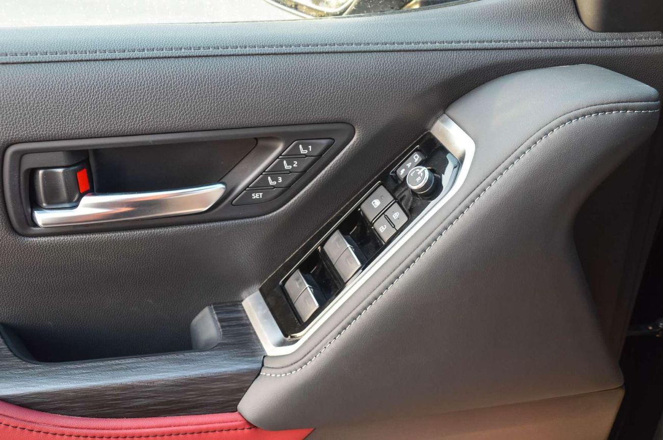 تويوتا لاند كروزر TOYOTA LAND CRUISER GR 3.5L V6 4WD PETROL SUV 2025