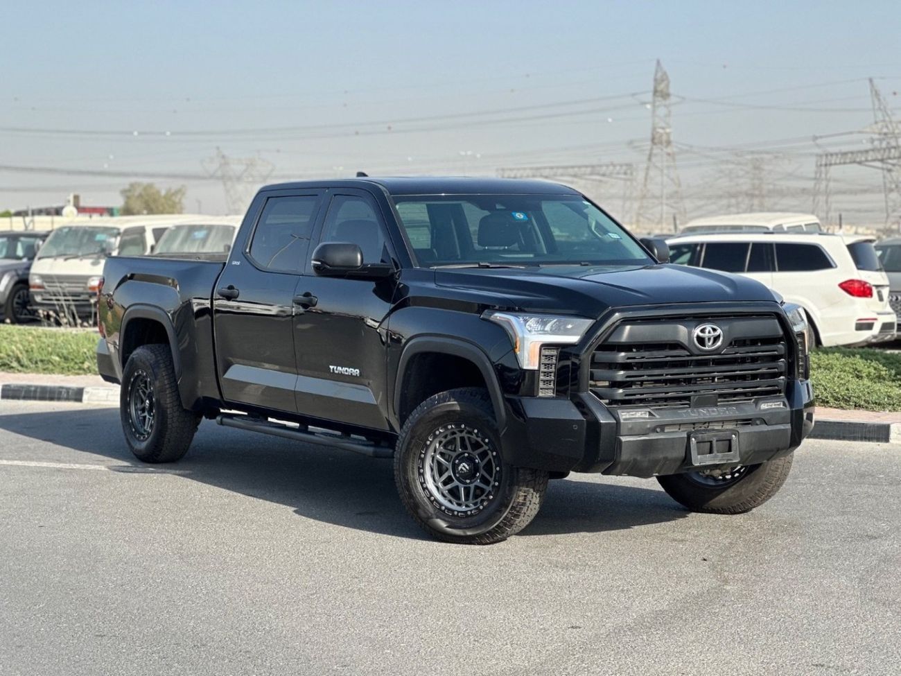 تويوتا تاندرا CREWMAX SR5 4WD