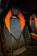 لامبورغيني ريفويلتو Lamborghini Revuelto | Finance available
