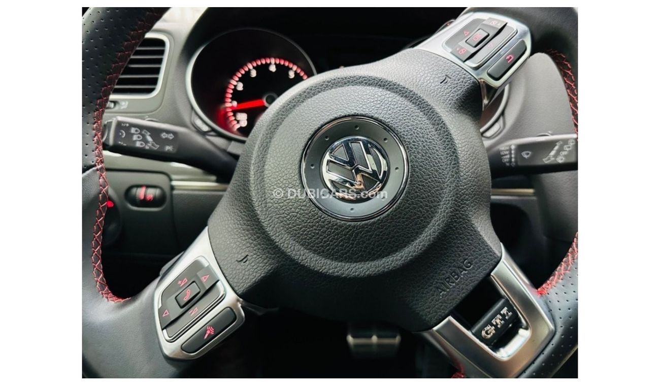 فولكس واجن جولف GCC .. FSH .. Full Options .. Perfect Condition .. GTI .