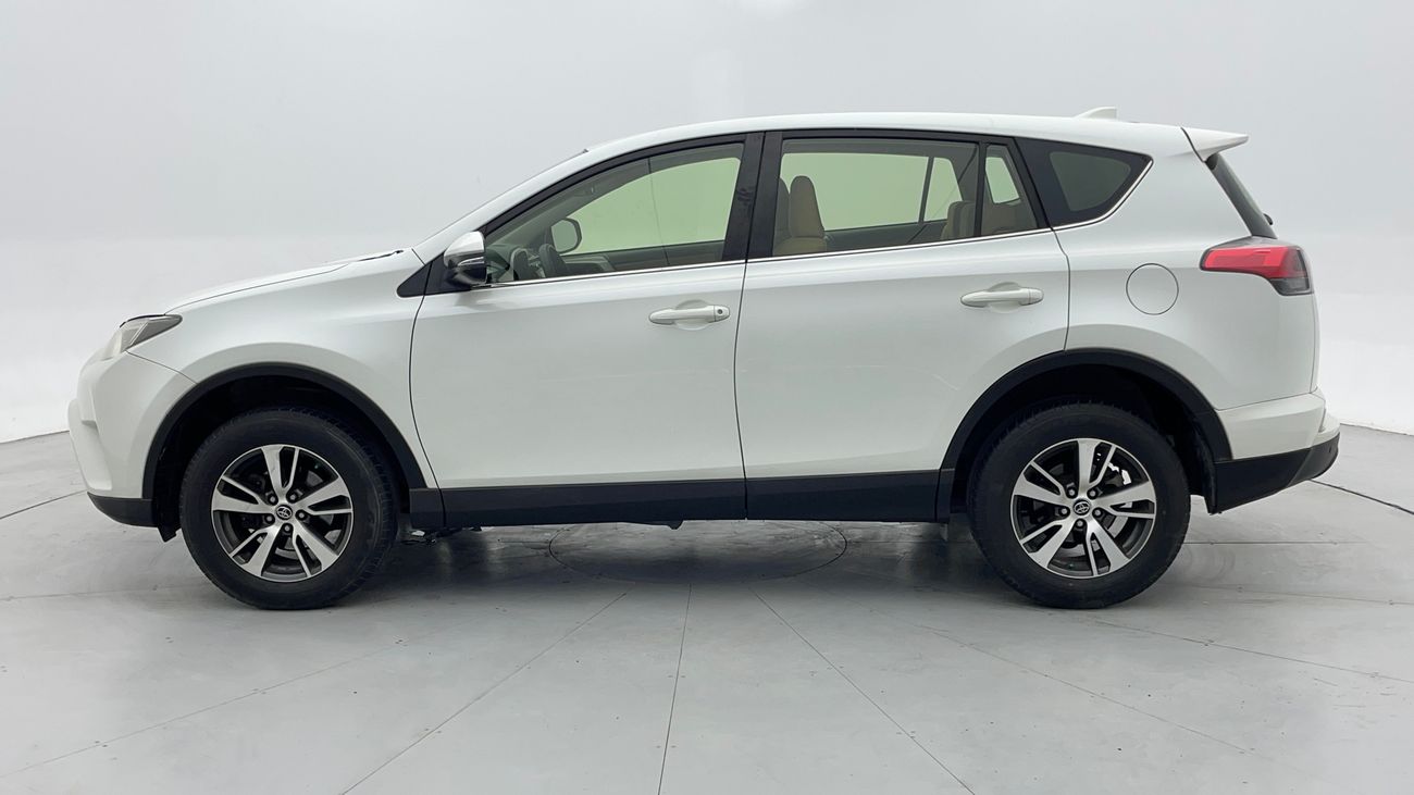 تويوتا راف ٤ EX 2.5 | بدون دفعة مقدمة | اختبار قيادة مجاني للمنزل