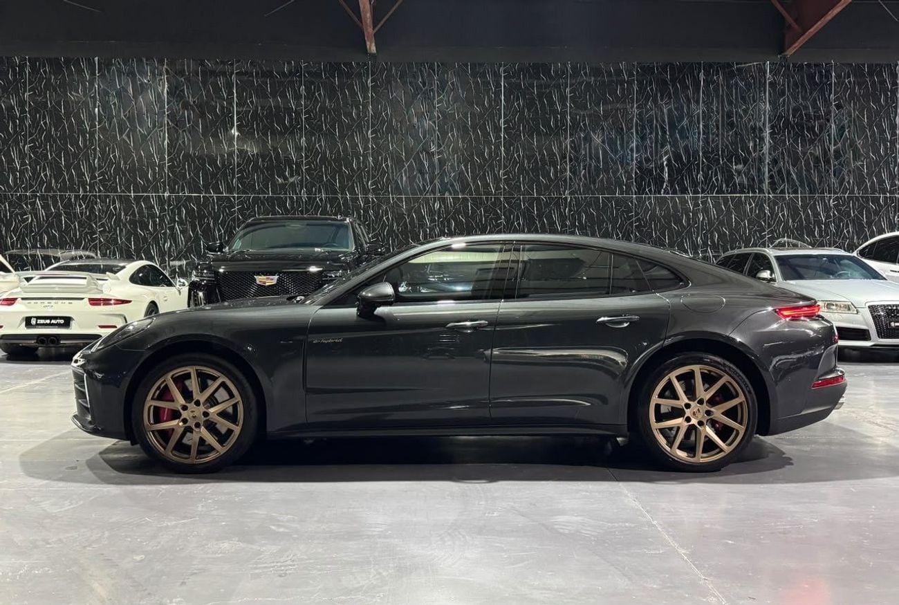 Porsche Panamera 4S E- HYBRID 2025 Porsche Panamera, 2029 Porsche Warranty, Just Been Serviced, Very Low