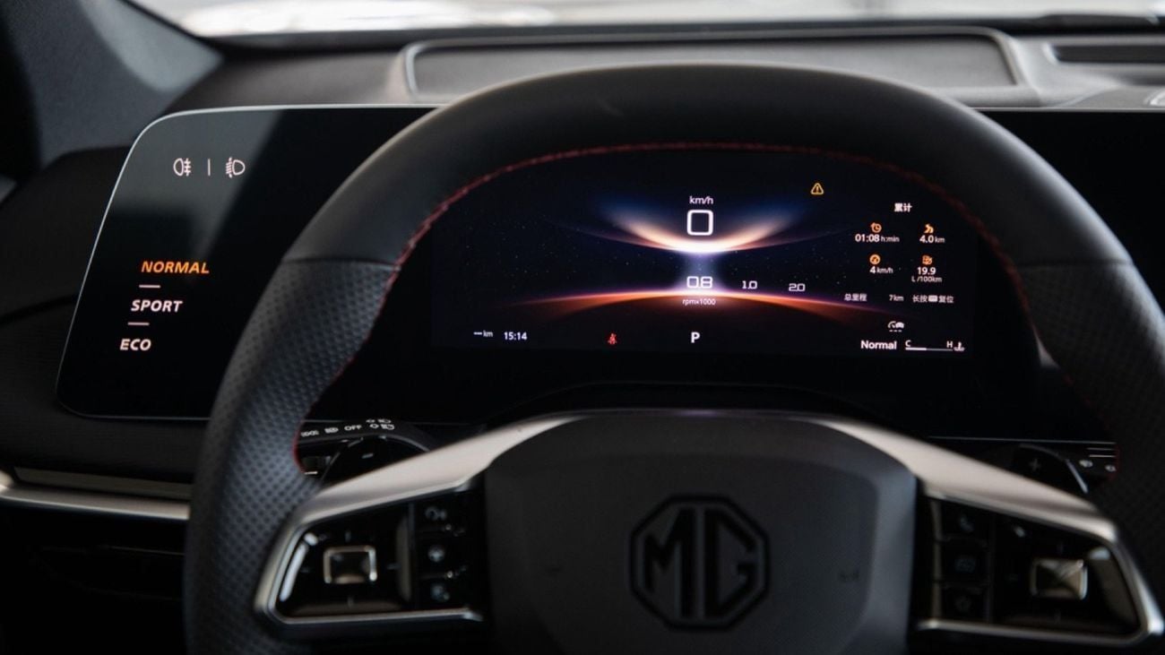 MG 7 MG7 DCT ELEGANCE EDITION 1.5T   WHITE / GRAY 2025