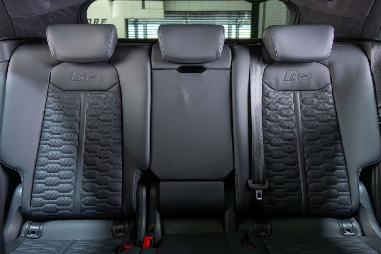 Audi RS Q8 TFSI quattro 4.0L Black On Black-Al Nabooda Warranty andService Contract-Special Order-Carbon Cerami