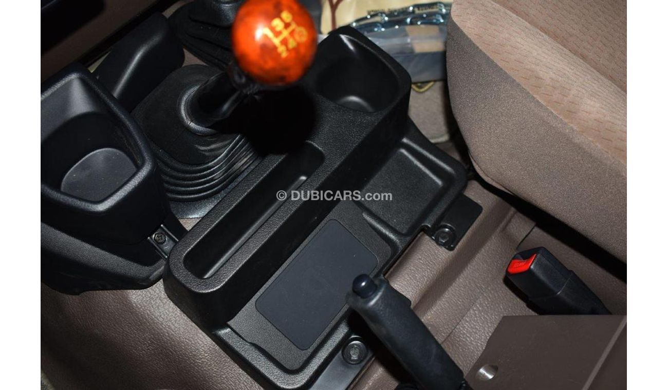 Toyota Land Cruiser Pick Up 79 Double Cabin V8 4.5L Diesel MT Limited