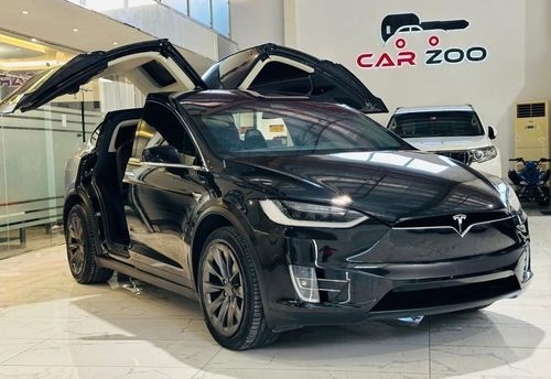 تسلا موديل اكس Modal X