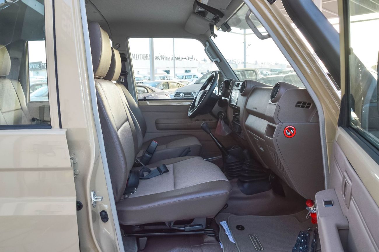 تويوتا لاند كروزر بيك آب TOYOTA LAND CRUISER 79 2.8L DC MT PICKUP 2025