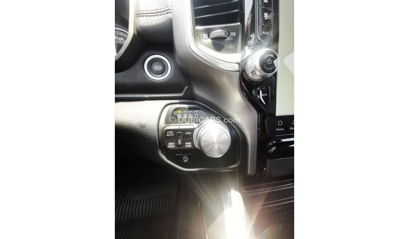 RAM 1500 Dodge RAM Laramie - 2022 - Grey