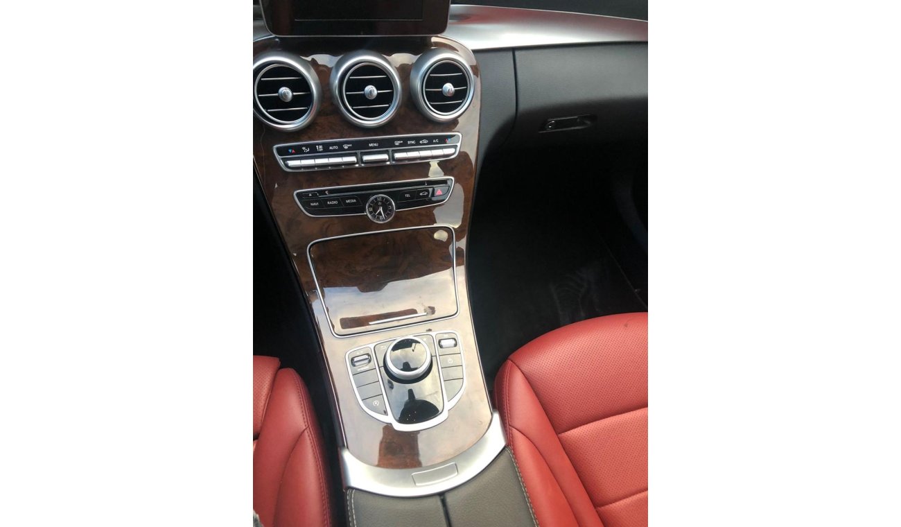 Mercedes-Benz C 350 Model 2018 car prefect condition low mileage