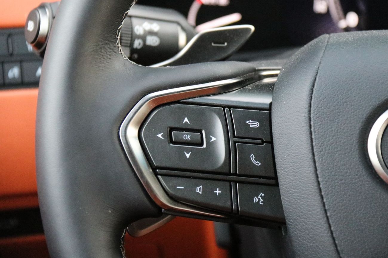 Lexus LX 600 VIP 3.5L LX 600 VIP 2024 | V4 | BEST PRICE | WHITE - FLAI