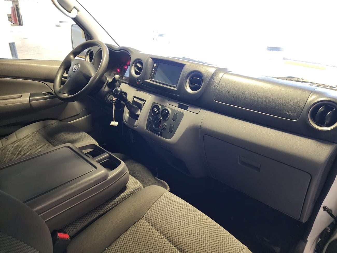 Nissan Urvan STD