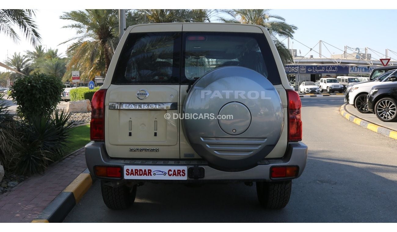 Nissan Patrol Safari 4 DOOR