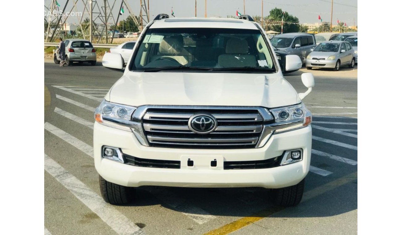 تويوتا لاند كروزر Toyota Land cruiser Brand New Petrol Engine Model 2020 White