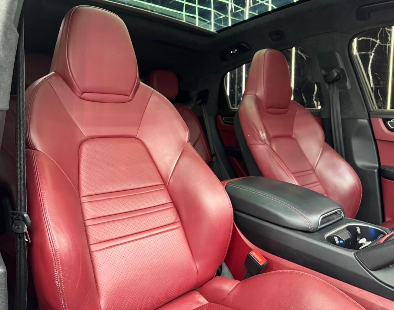 Porsche Cayenne GTS 4.0L (460 HP)