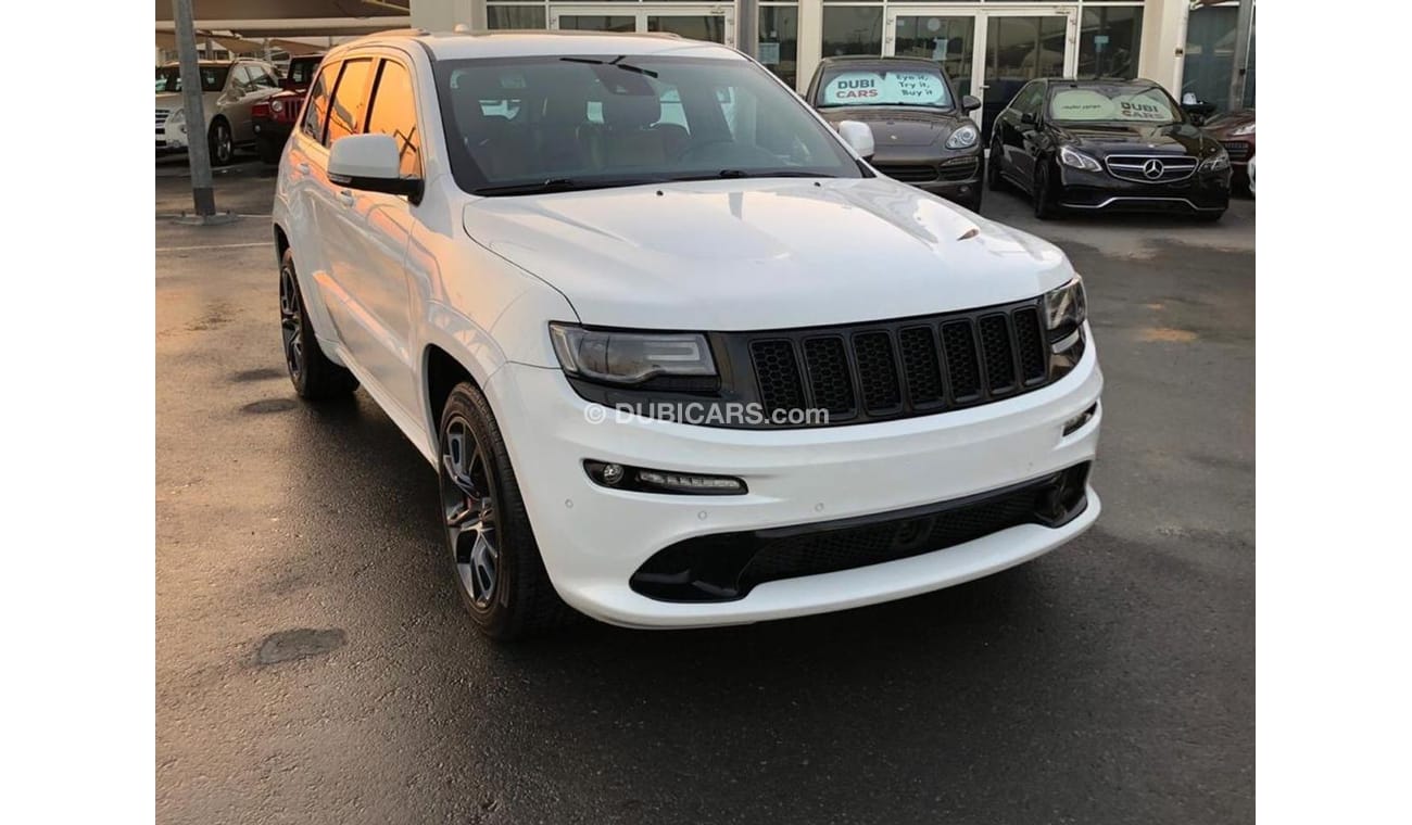 Jeep Grand Cherokee Jeep grand chorque  SRT model 2015 GCC  car one owner full option low mileage  panoramic roof leathe