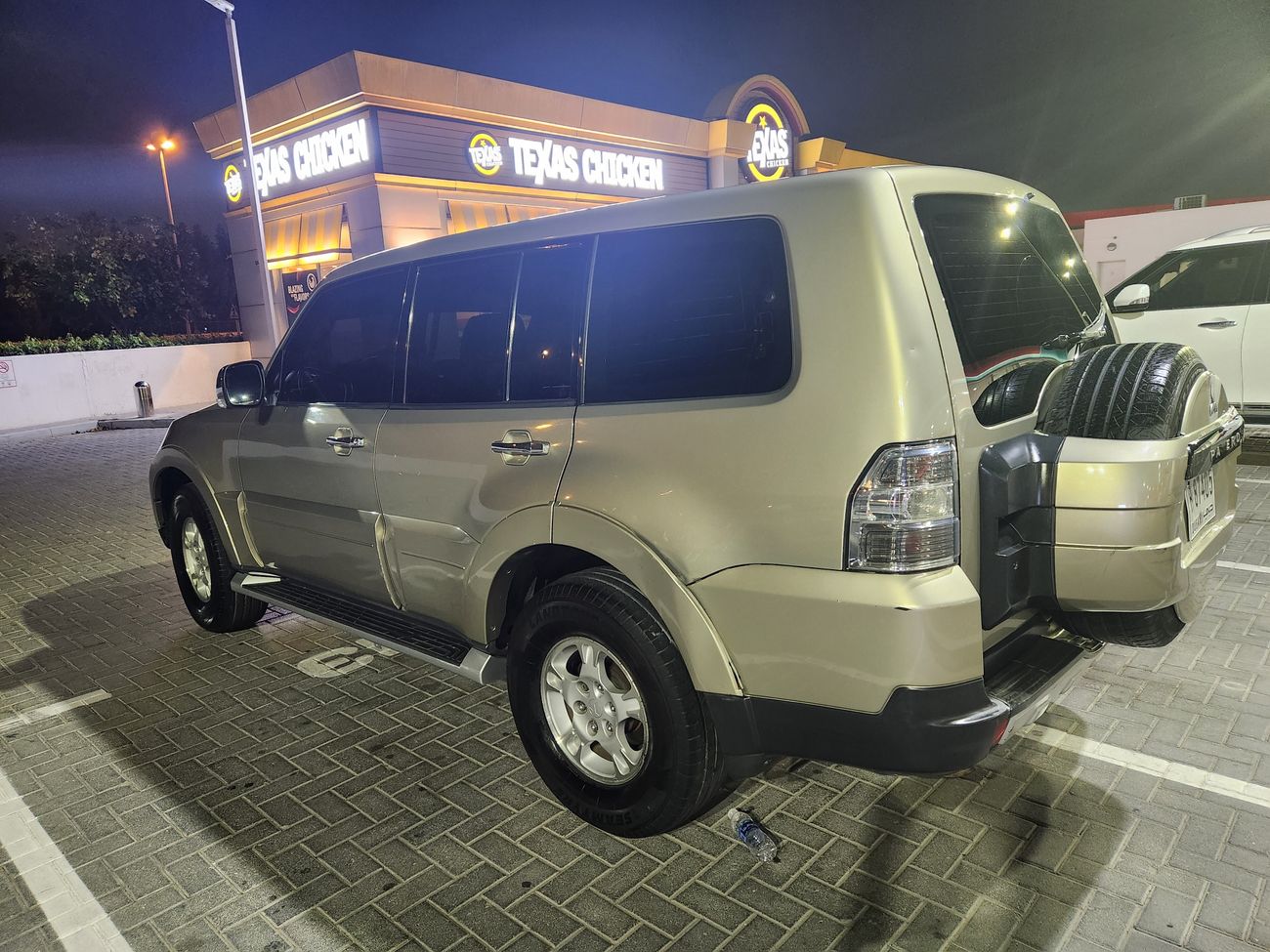 Mitsubishi Pajero GLS 3.8L