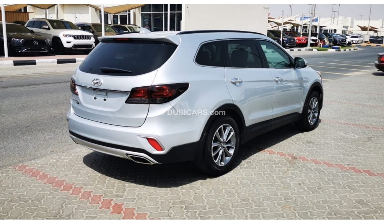 هيونداي جراند سانتا في Limited Edition