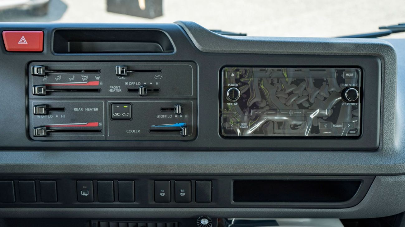 Toyota Coaster 4.2L 30 SEATER