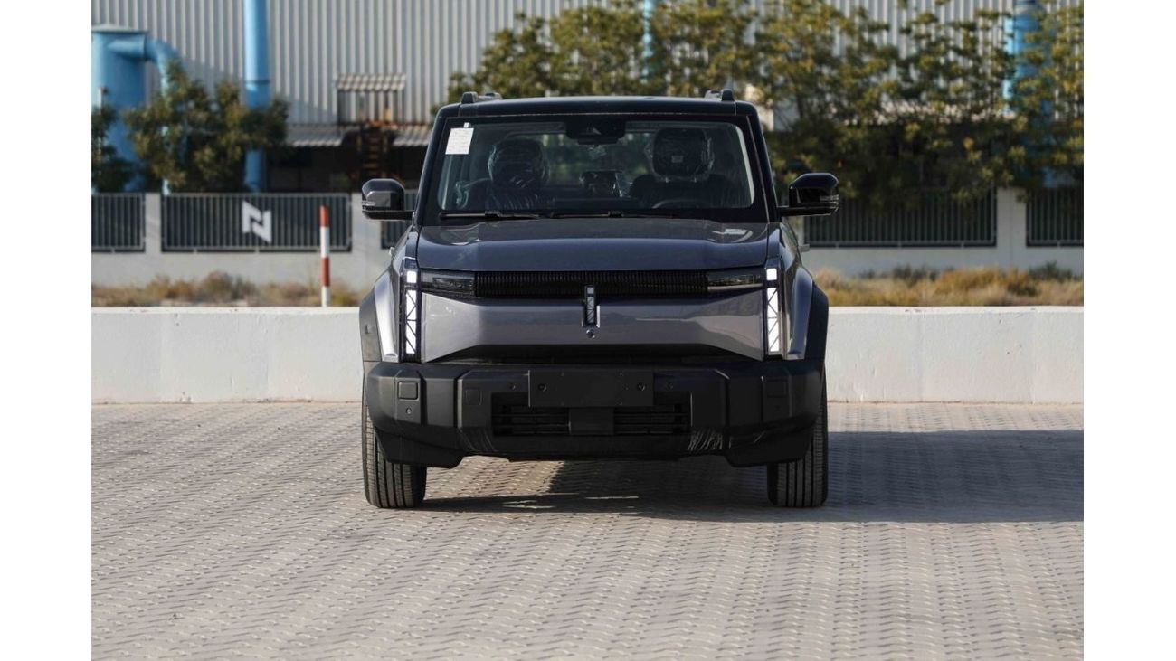 شيري iCar 03 2024 ICAR EQ3 V2 طويلة المدى - رمادي من الداخل أبيض | تصدير فقط