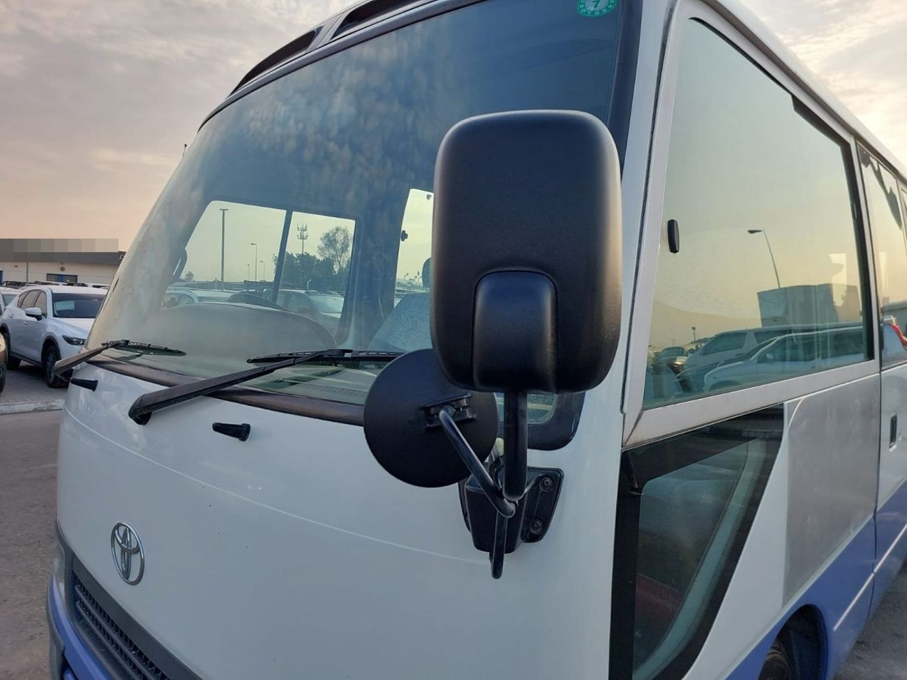 تويوتا كوستر 2002 TOYOTA COASTER BUS RHD 4.1 L DIESEL AUTOMATIC (PM11068)