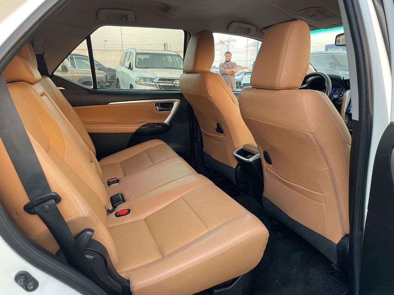 تويوتا فورتونر VXR 4.0L (278 HP)