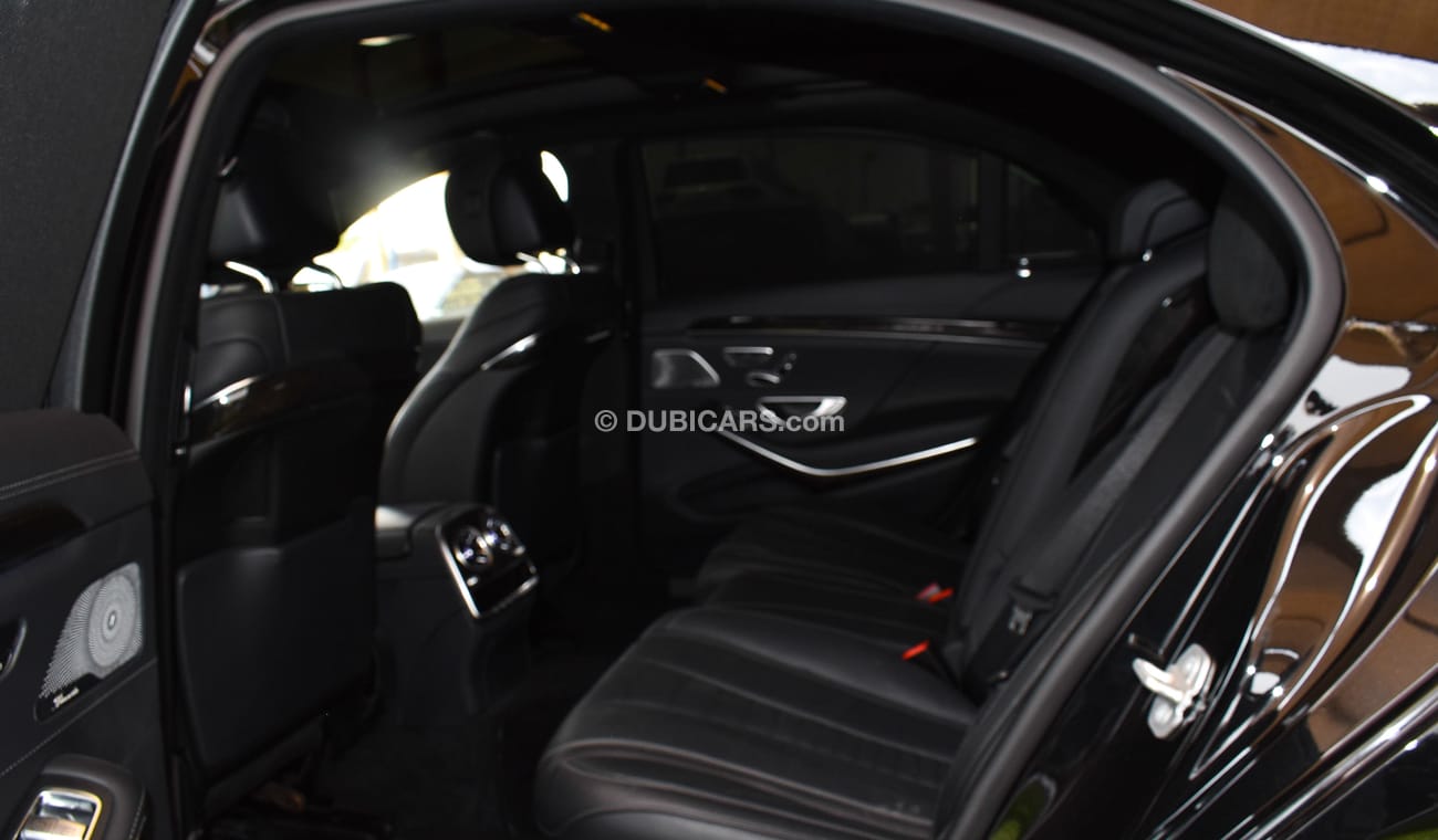 Mercedes Benz S550