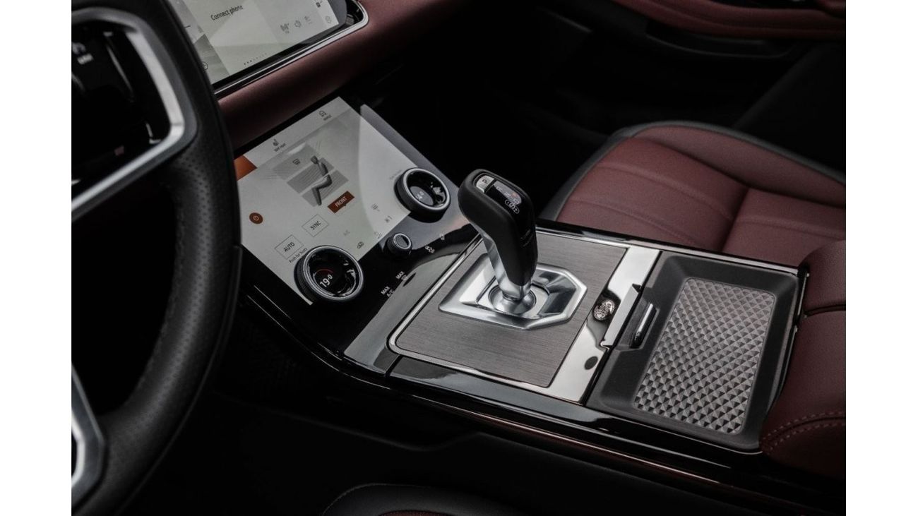 Land Rover Range Rover Evoque L P250 SE R-Dynamic | 4,015 P.M  | 0% Downpayment | Brand New