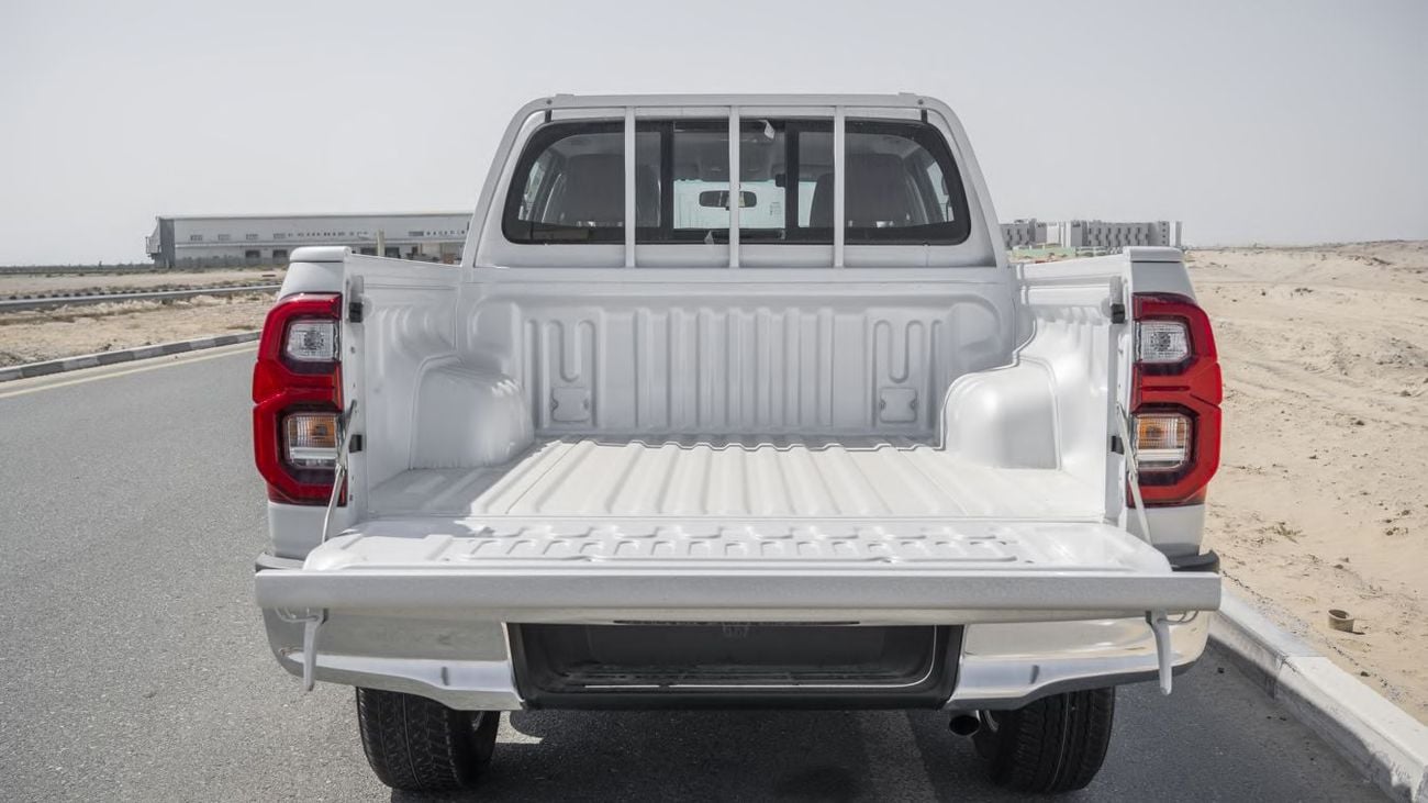 Toyota Hilux ECTAV0094 - 2026 Toyota Hilux Double Cab - High Options with Key Start - 2.4 Diesel Manual -- White