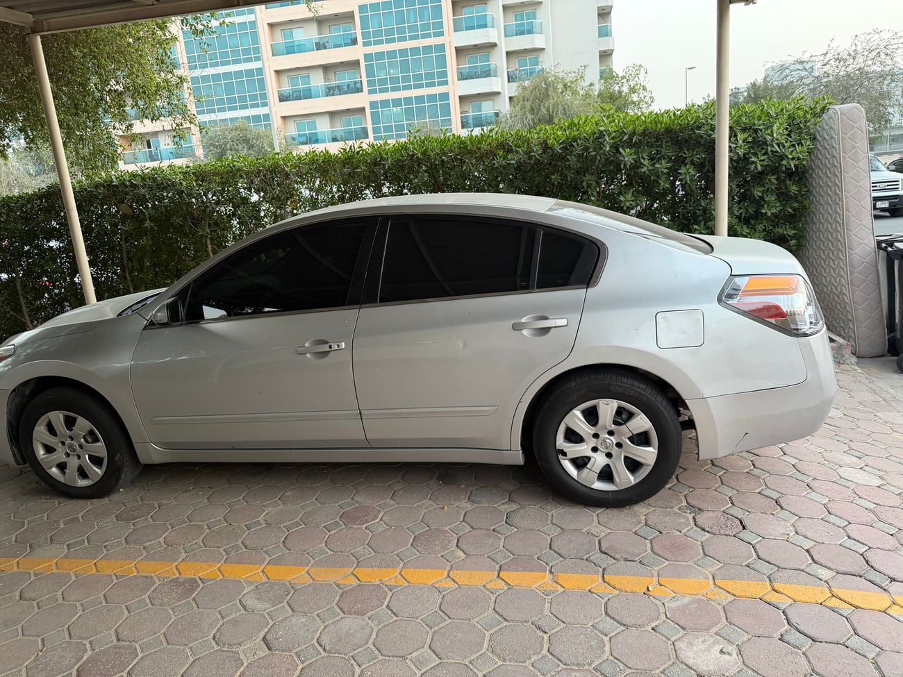Nissan Altima s