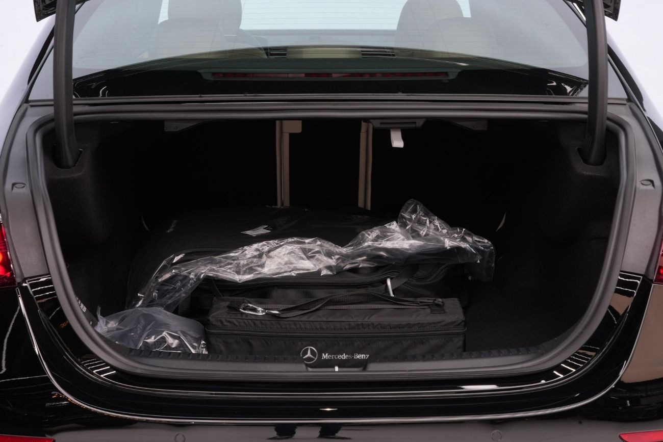 مرسيدس بنز E200