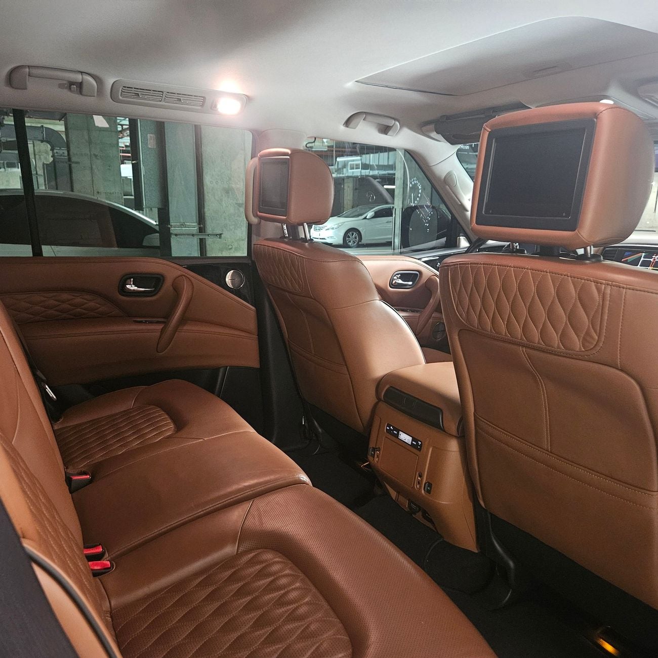 Infiniti QX80 Black edition