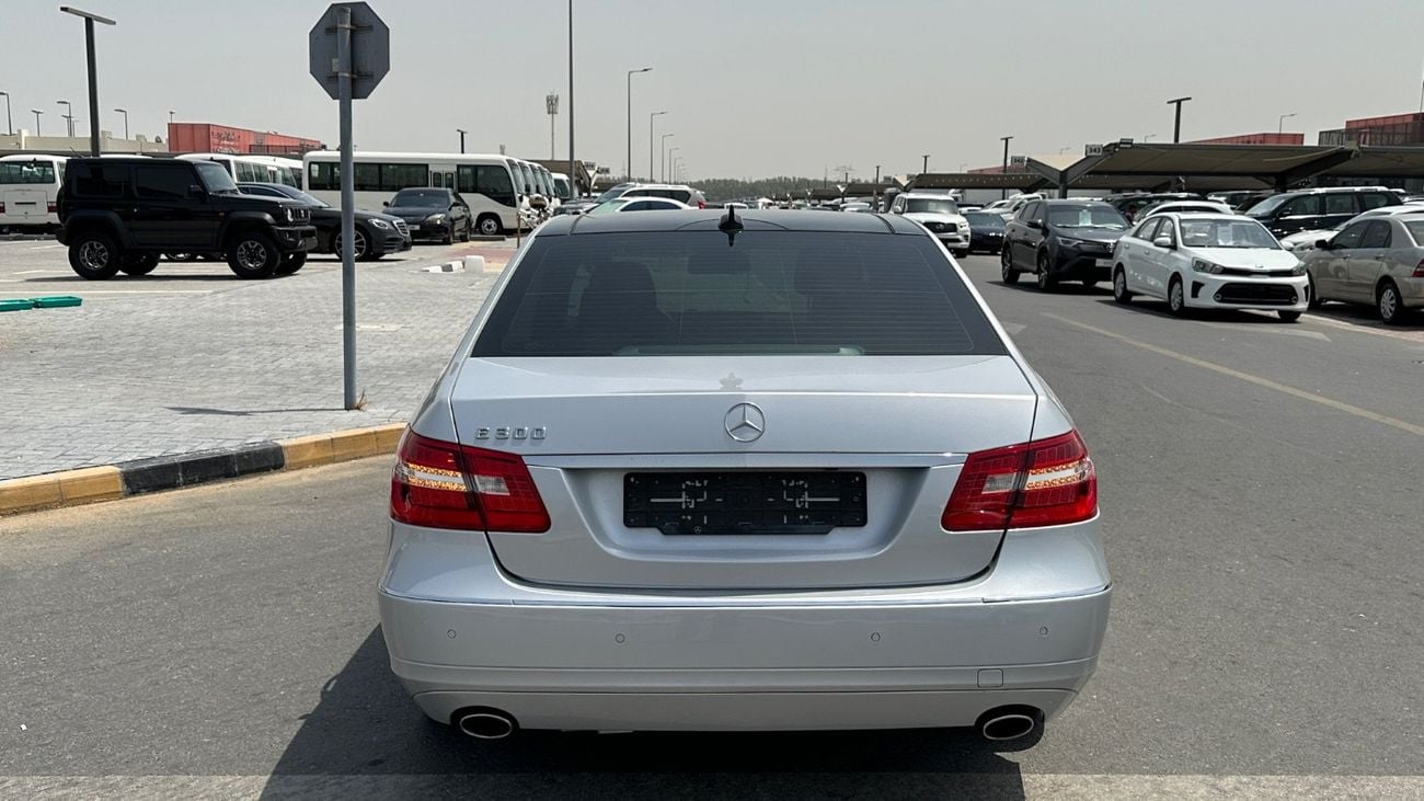 Mercedes Benz E300 ELEGANCE
