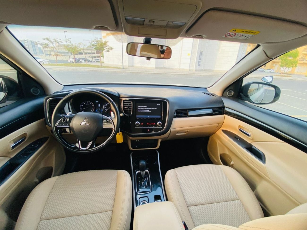 ميتسوبيشي آوتلاندر